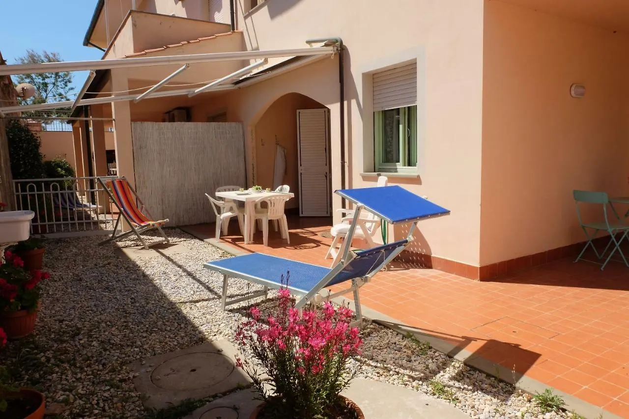 Appartamenti Onda Etrusca San Vincenzo 3*,